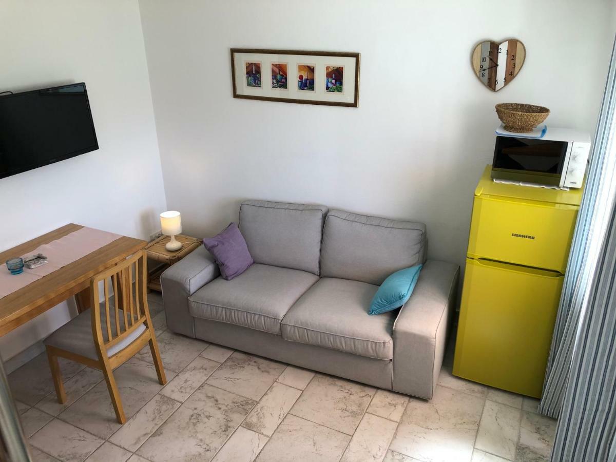 Apartments Trlika Kampor Luaran gambar
